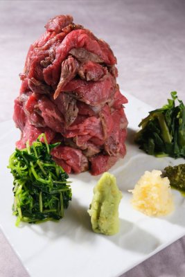 招牌菜「肉的喜馬拉雅」