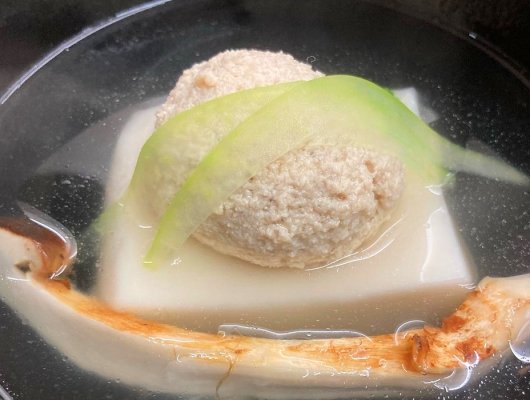 以一汁三菜為基礎的茶懷石套餐
