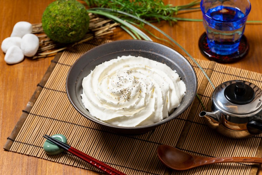 白色明太子起司奶油烏龍麵