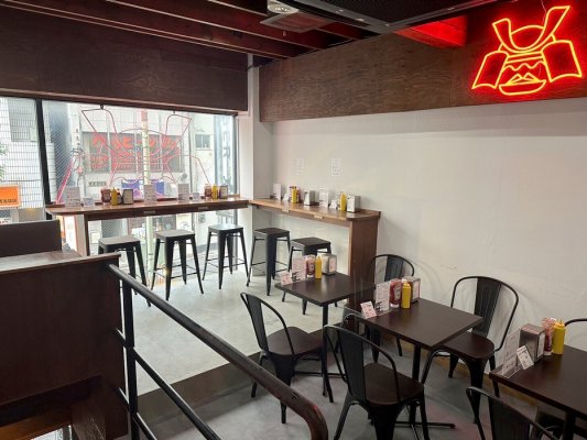 店內
