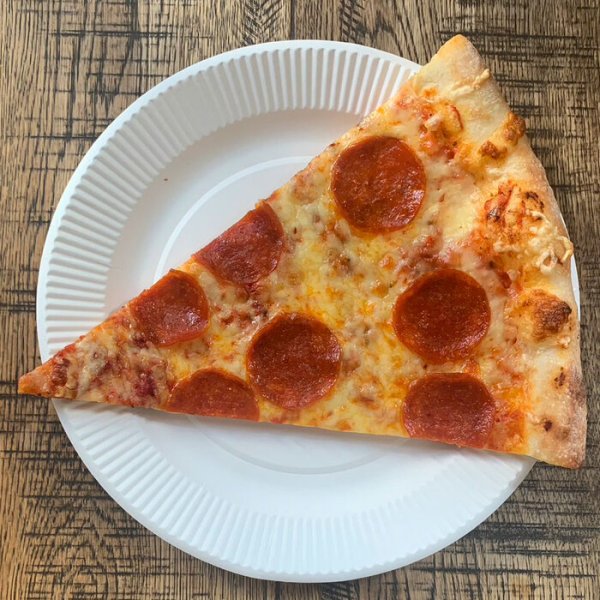 種類豐富的披薩