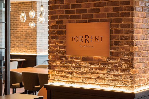 酒吧 & 餐廳 TORRENT