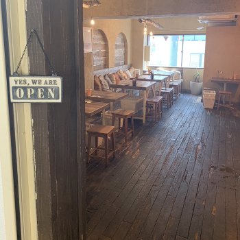 店內入口
