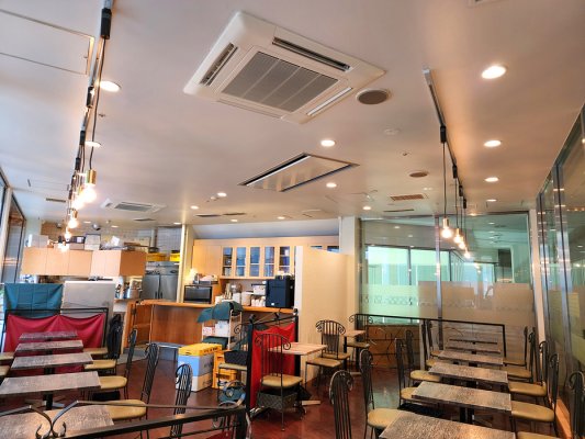 店內